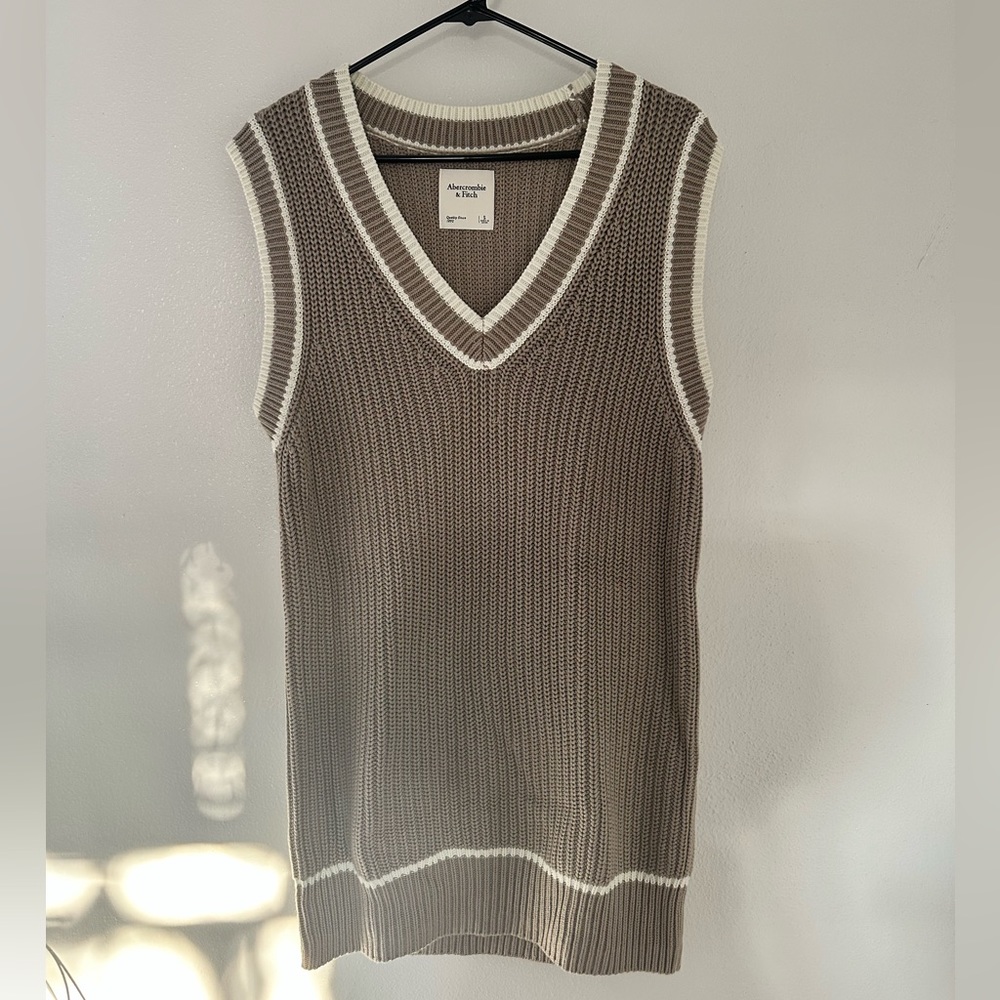 Abercrombie & Fitch sweater dress, size Small